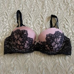 NWT Victoria’s Secret Bra